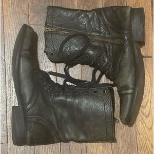 ***Steve Madden troopa boots Sz 8***